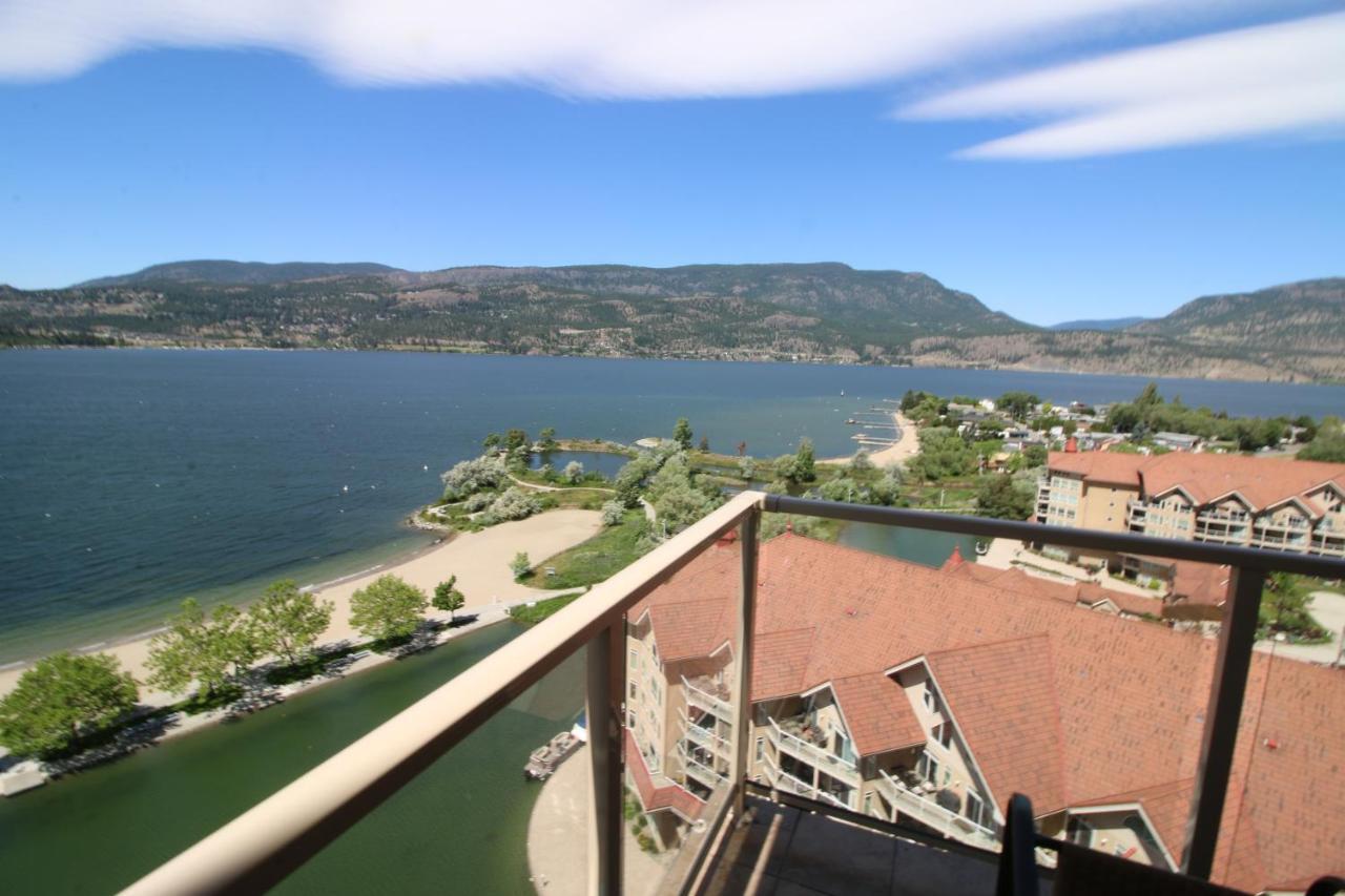Sunset Waterfront Resort By Discover Kelowna Resort Accommodations מראה חיצוני תמונה